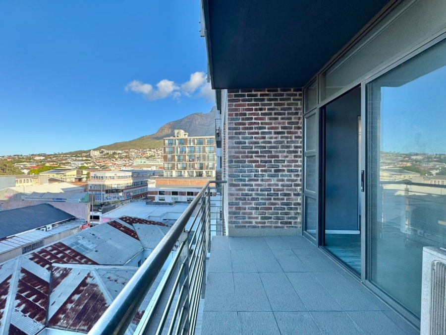 2 Bedroom Property for Sale in Woodstock Western Cape